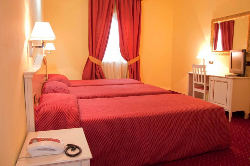 Hotel Il Duca Del Sannio Agnone Habitación foto